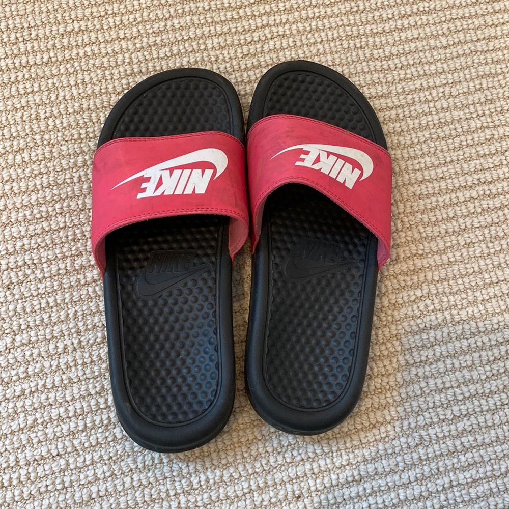 Girls Nike slides